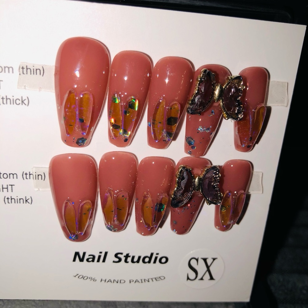 Chic Butterfly Press-On Nails nwot - Picture 5 of 7